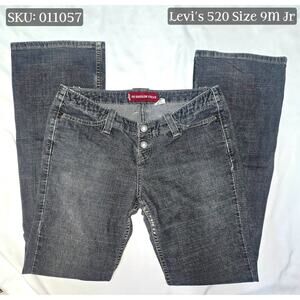 Women's Levi's 520 Grey Too Super Low Stretch Size 9M Jr